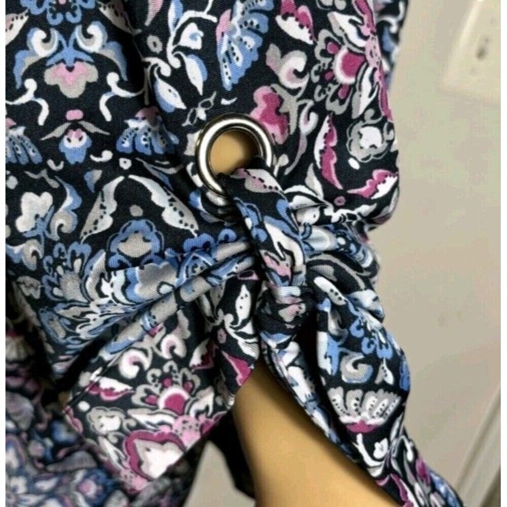 Croft & Barrow Women's Top Blouse Blue Floral 3/4 Sleeve Size Med - Picture 8 of 9